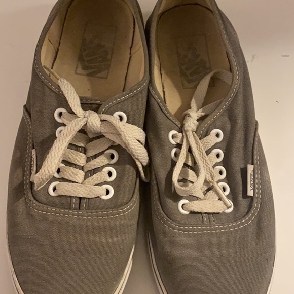 Women’s Vans - Picture 2 of 3